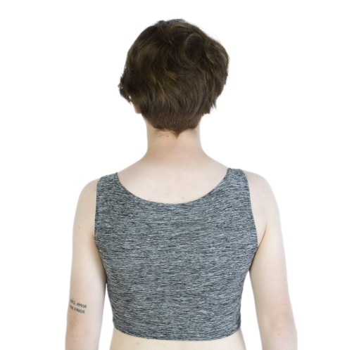 Binder sport wąskie ramiączka na modelu z tyłu.