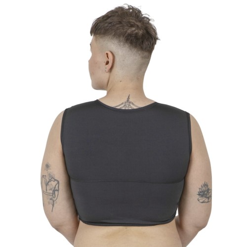 Binder Basic czarny, krótki na modelu z tyłu.